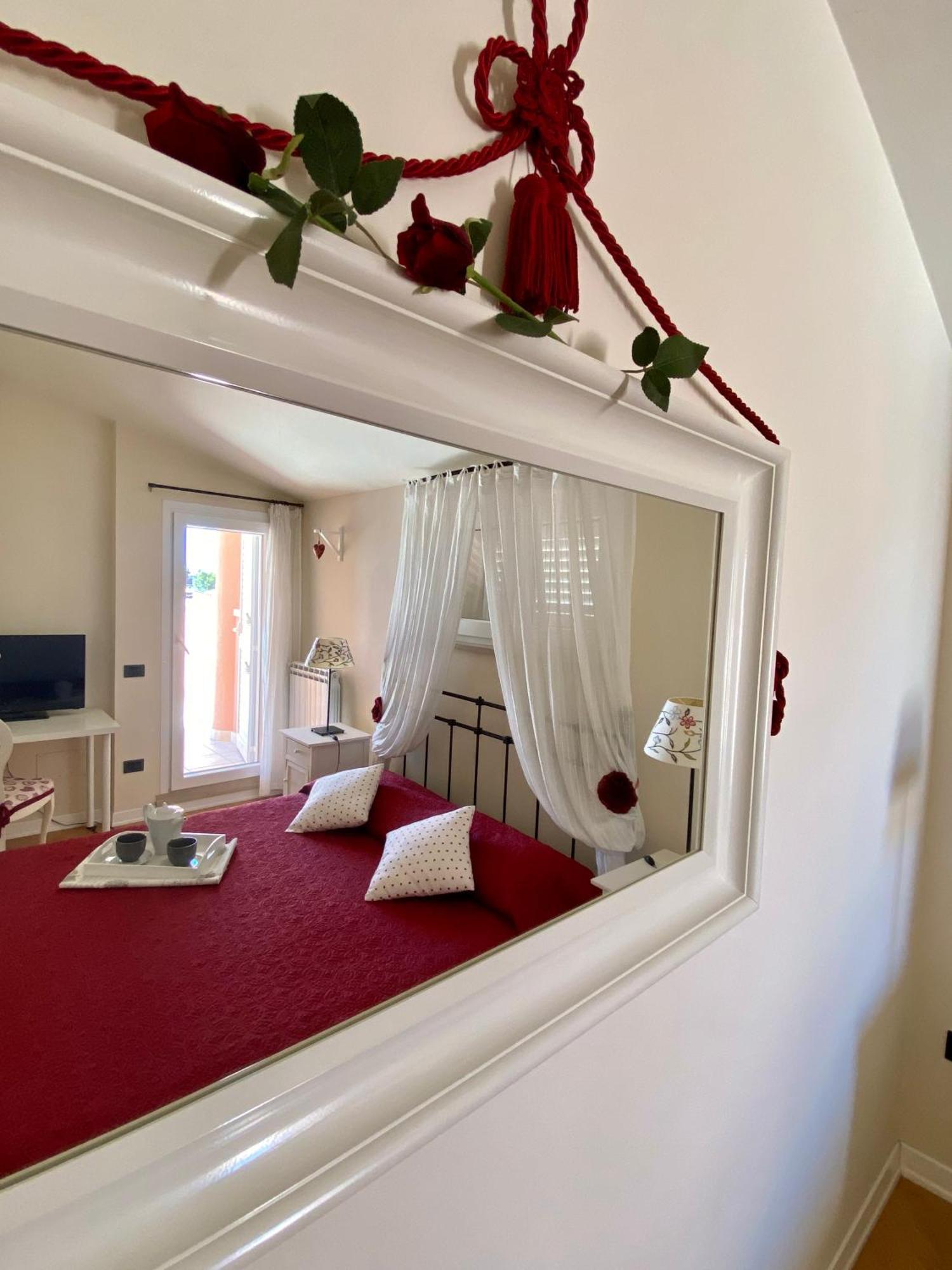 Villa Serena โมโนโปลี ภายนอก รูปภาพ